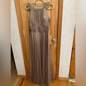 CACHET iridescent tulle jewel neck gown ruched waist size 14 bronze Ven style